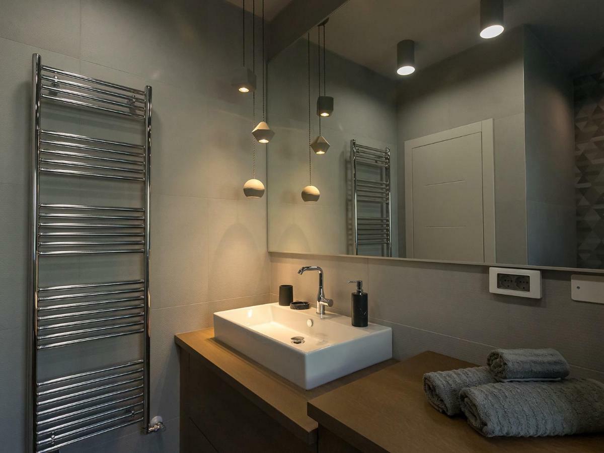Magnolia - Modern Apartment Near City Center And Sea 포레치 외부 사진