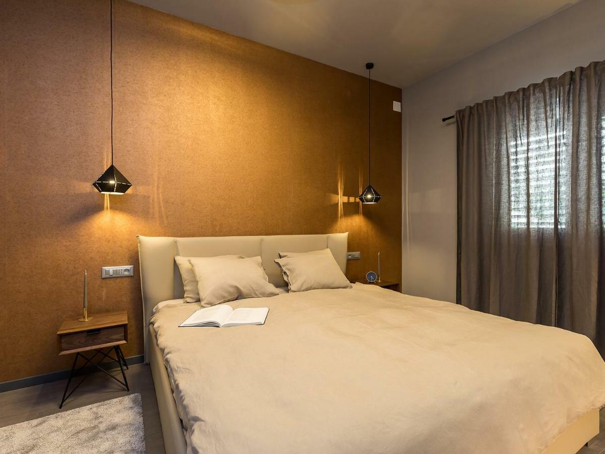 Magnolia - Modern Apartment Near City Center And Sea 포레치 외부 사진